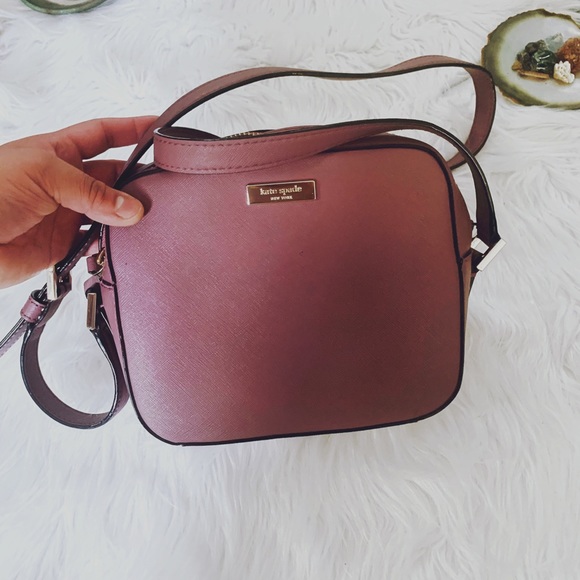 ❌SOLD❌ Like New ♠️ Kate Spade ♠️ Crossbody - Picture 7 of 16